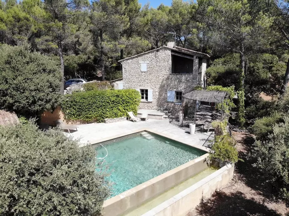 Lubéron - Superbe Mas de caractère avec Piscine Chauffée prés de Gordes