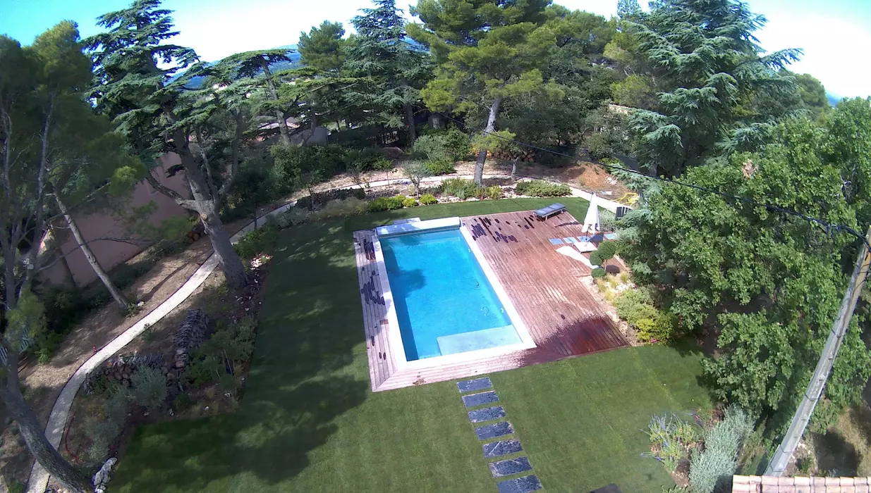Superbe villa contemporaine avec piscine privée et grand jardin - climatisation Wifi