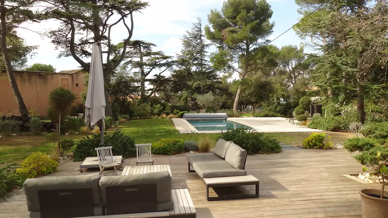 Superbe villa contemporaine avec piscine privée et grand jardin - climatisation Wifi