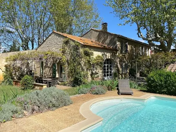 Very pretty fully air-conditioned 18th century farmhouse, all in stone with private swimming pool - ping-pong - bowling green 