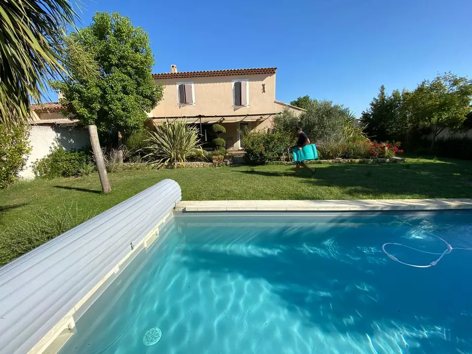 Pretty and comfortable house with private swimming pool near the Alpilles with air conditioning and Wifi (fiber)