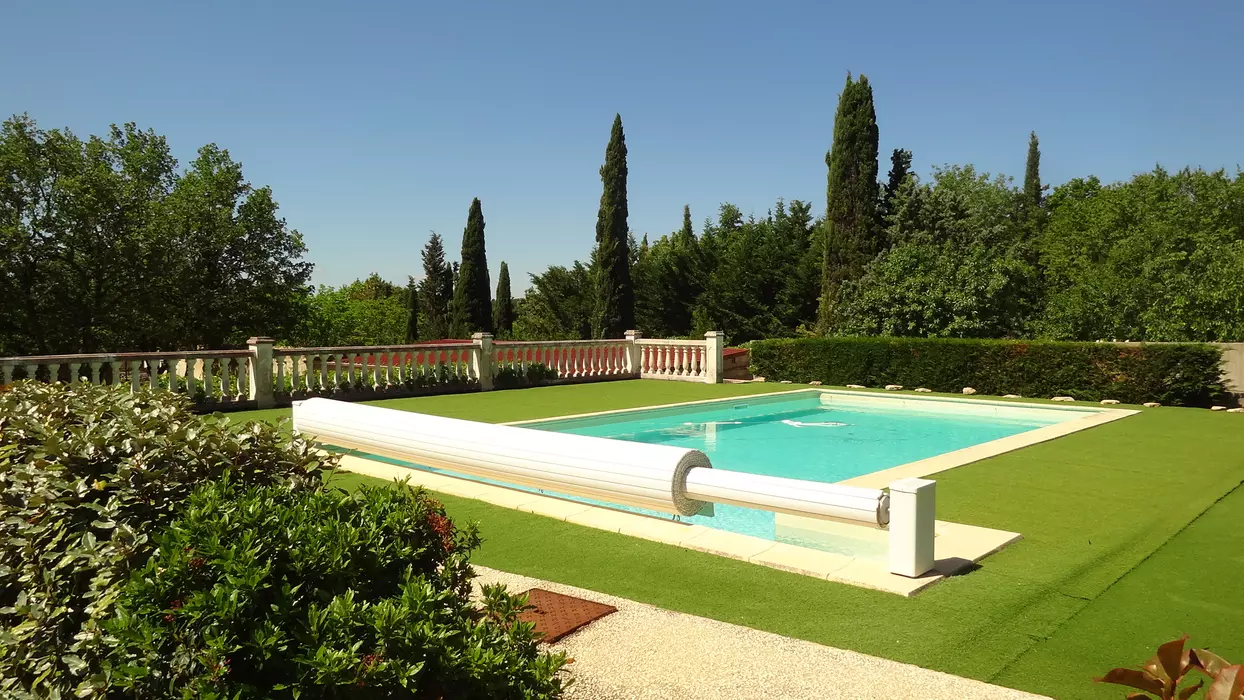 Spacieuse villa avec piscine privative et grand jardin prés de Gordes et du Lubéron - Ping-Pong et Billard