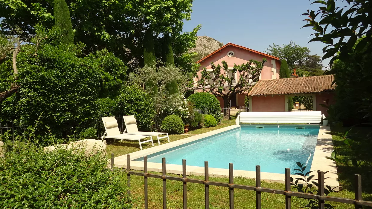 Belle demeure avec Piscine et beau Parc privatif prés du centre ville - Climatisation - Wifi