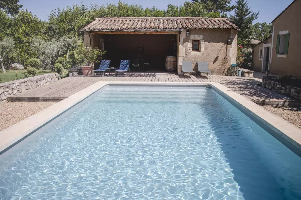 Agréable Villa avec climatisation et plancher rafraichissant - Piscine privative et grand jardin à Egalière