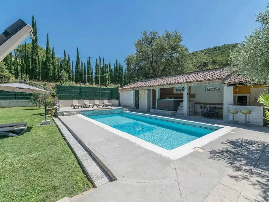 Haus im Herzen des Luberon mit beheiztem Pool, Spa, Klimaanlage, WLAN