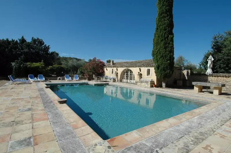 Alpilles - Très beau Mas récent avec Piscine privée - Confort et Standing -  climatisation - Wifi gratuit